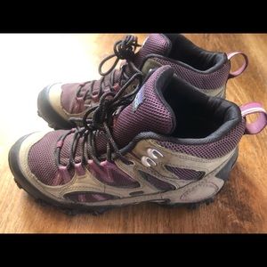 Patagonia Drifter Mid A/C hiking boot